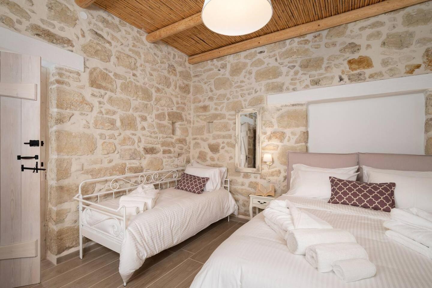 Physis Country House Near Matala Beach & Faistos Kouses Exterior photo