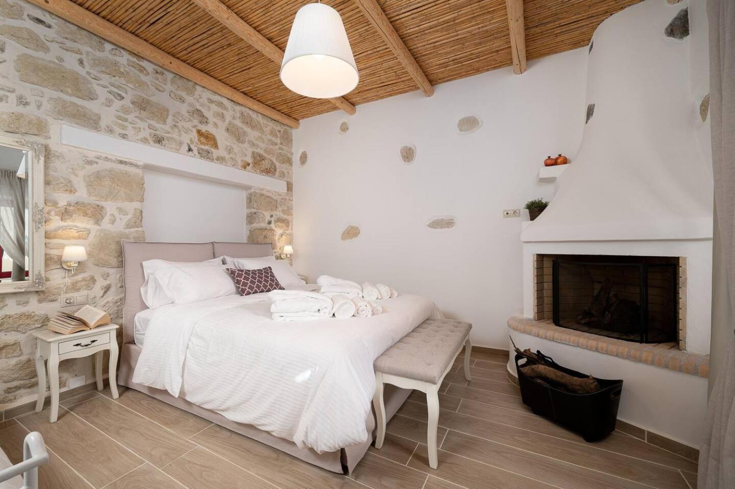 Physis Country House Near Matala Beach & Faistos Kouses Exterior photo